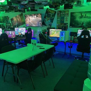Party Room, Lobby and Dining area - 3 hours